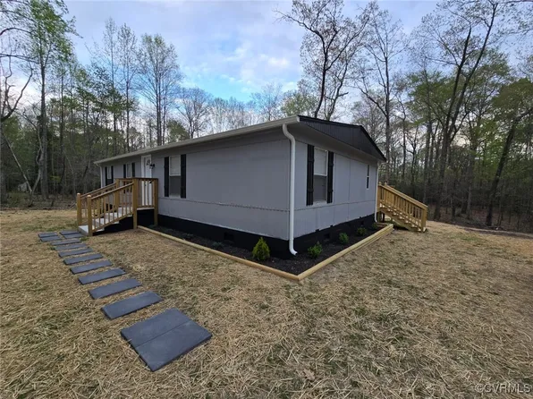 148 Printer Ln, Tappahannock, VA 22560