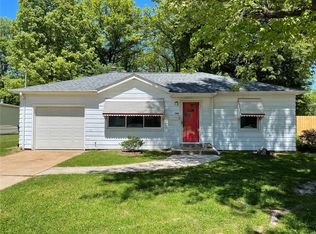 908 Terrace Dr, Belleville, IL 62220