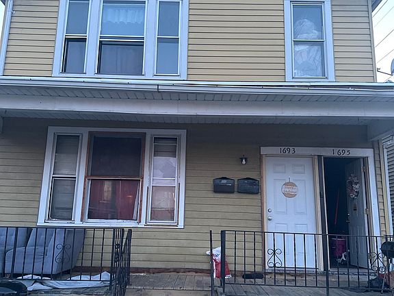 5th image of 1693 Washington St #1695