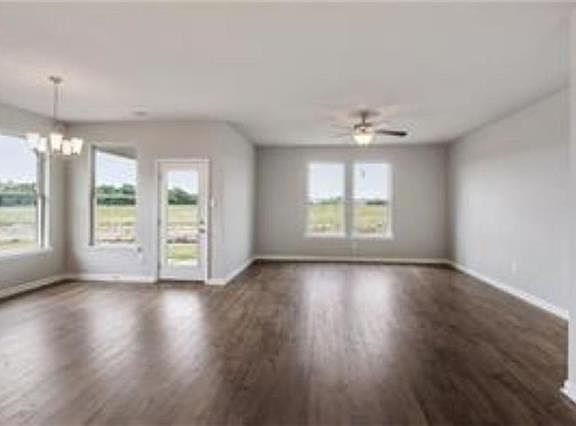 3rd image of 275 Windsor Woods Dr