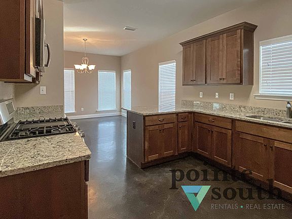 3rd image of 12919A Churchill Dr