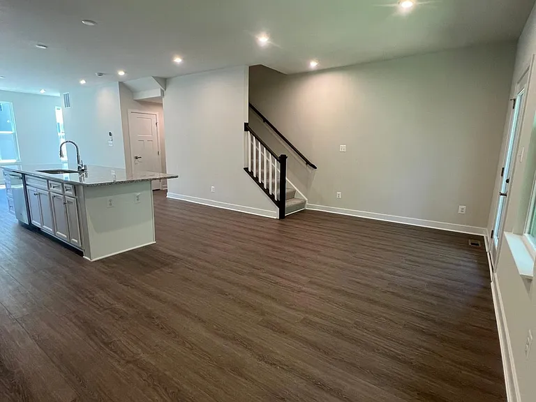 1513 Libourne Ct — Photo 5
