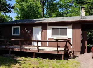 9077 Idlewild Dr, Tobyhanna, PA