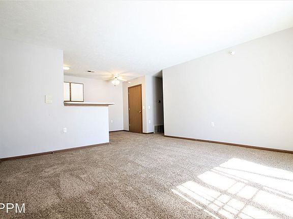 2nd image of 8003 S 48th St #7123303
