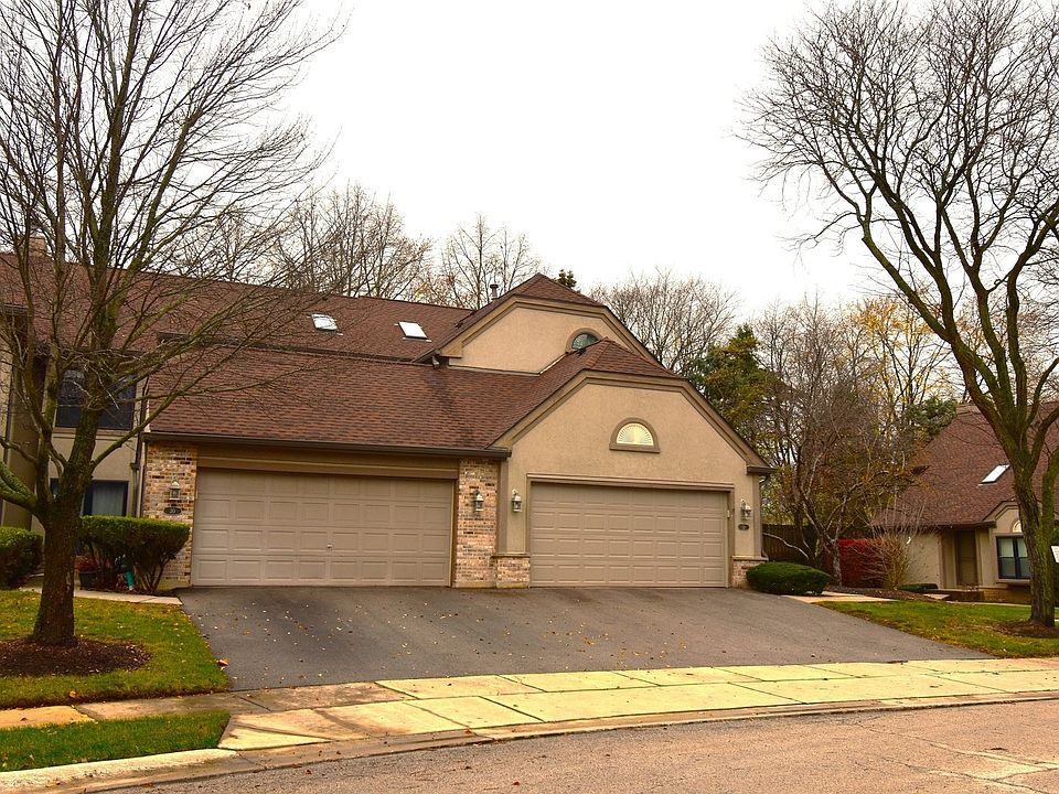 1st image of 30 Ascot Cir #30