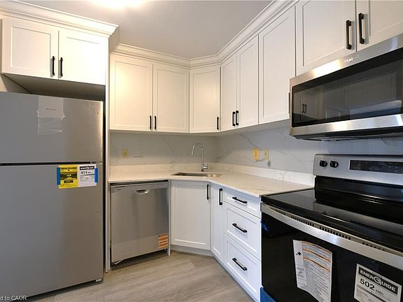 5th image of 1247 Huron St #111