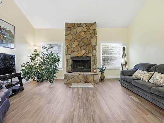 5th image of 8390 SW Mohawk St