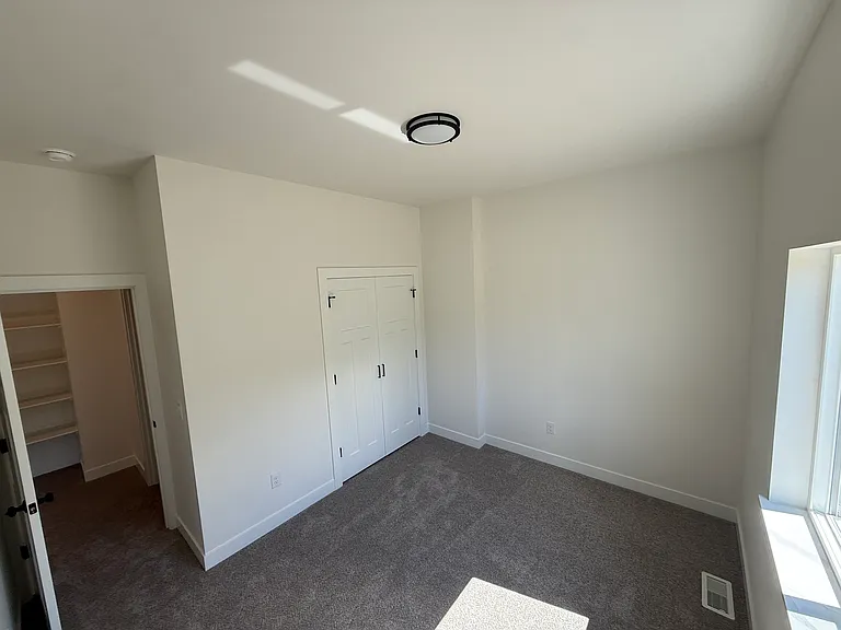 358 W Ashbrook Dr #1 — Photo 5