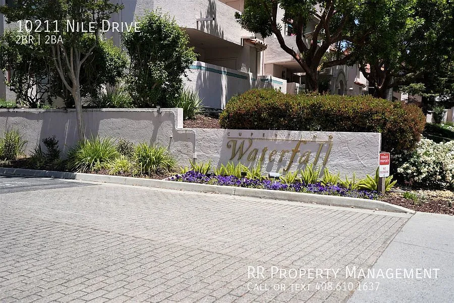 Gorgeous Waterfall condo nestled in prime sought-after Silicon Valley neighborhood! — Photo 1
