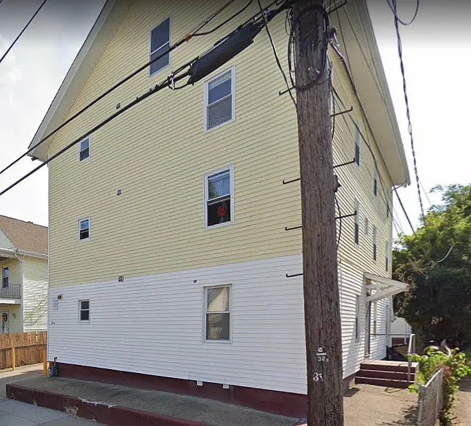 Building Photo - 212-214 Washington St