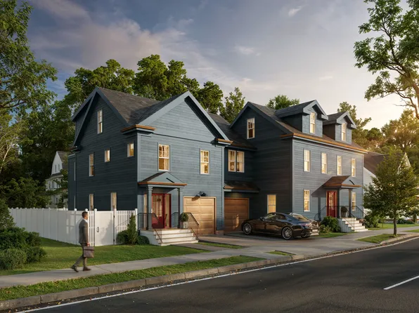37 Cotting St, Medford, MA 02155