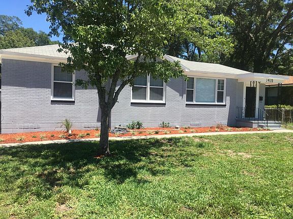 2nd image of 1419 W Magnolia Cir