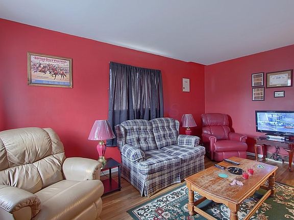5th image of 2267 Hiawatha Park Dr