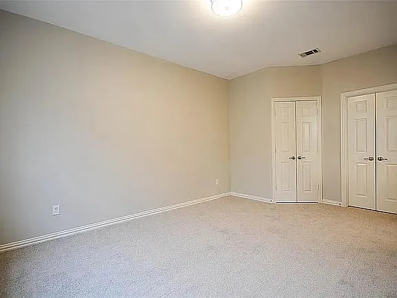 3652 Vienna St — Photo 10