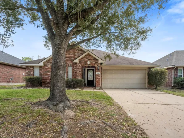 20910 Winter Forest Dr, Spring, TX 77379