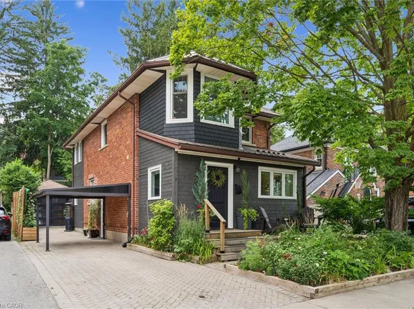 121 Belmont Ave, Waterloo, ON N2L 2A8