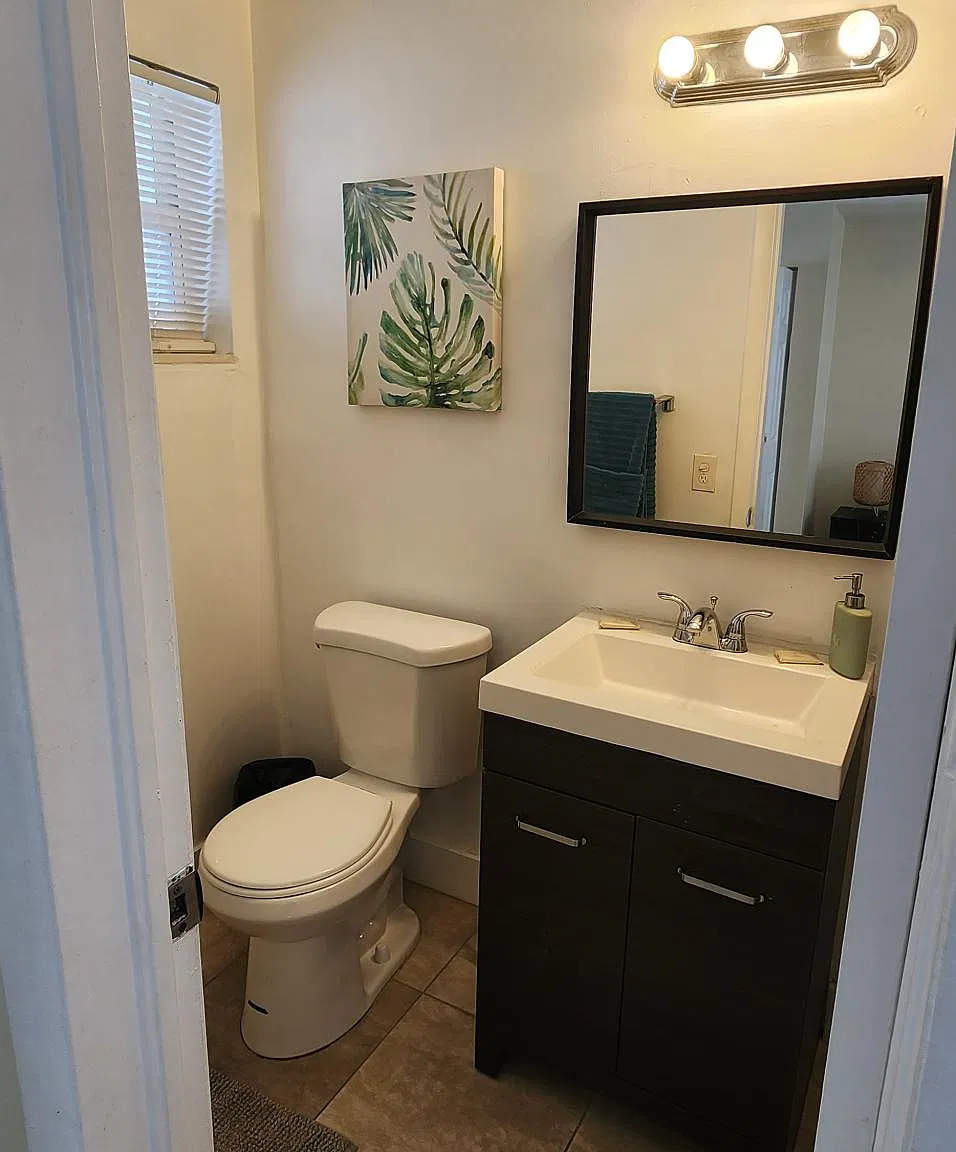 Studio, 650 sqft, $1,750 — Photo 2