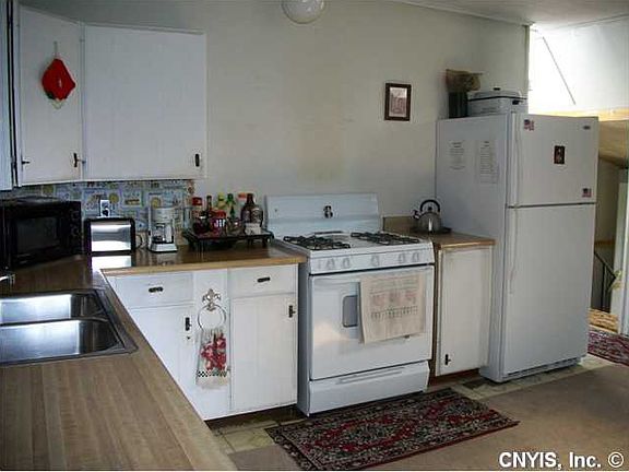 4th image of 3491 Milton Ave