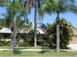 725 Lake Osborne Ter, Lake Worth, FL 33461