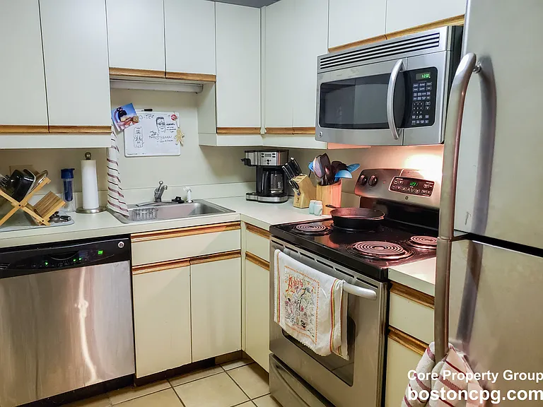 12 Greenough Ln #LL2 — Photo 4