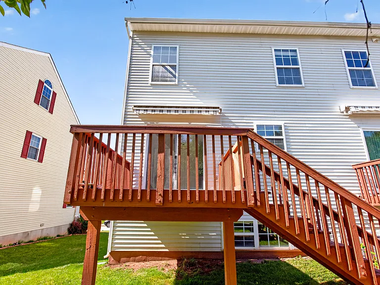 323 Glenn Rose Cir — Photo 29