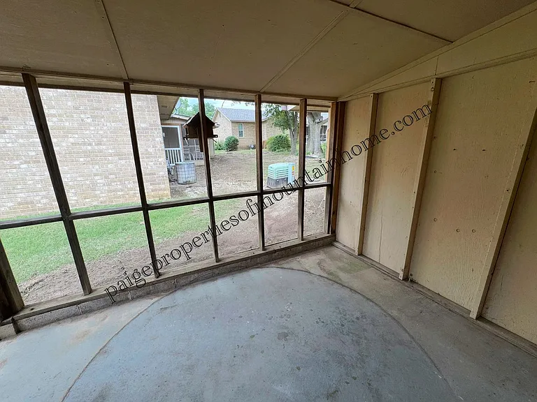605 Cooper Estates Dr #12 — Photo 8