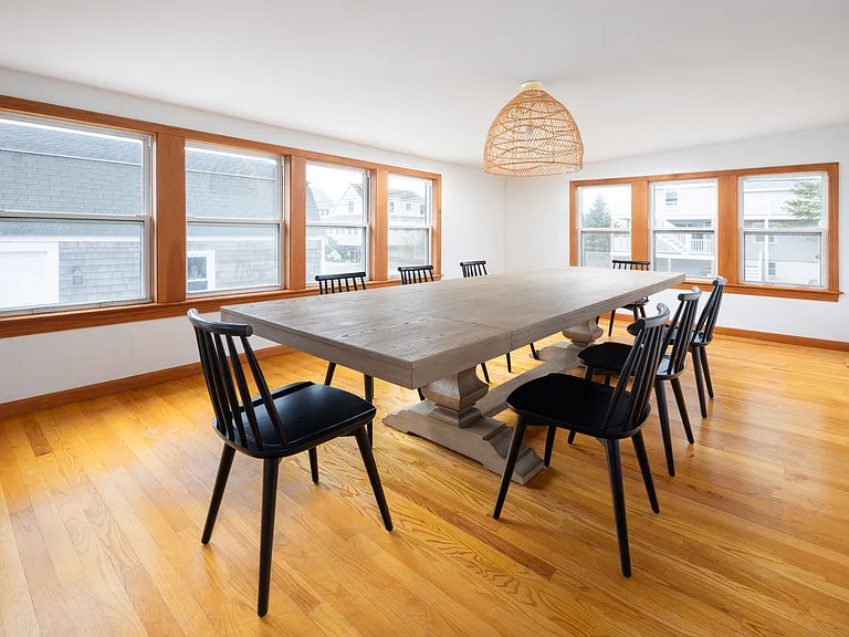 47 Northern Blvd — Photo 10