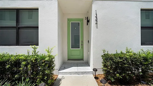 1332 W Gray St #3 Photo 1
