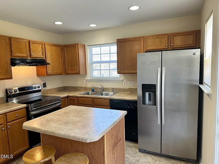 7852 Averette Field Dr — Photo 8