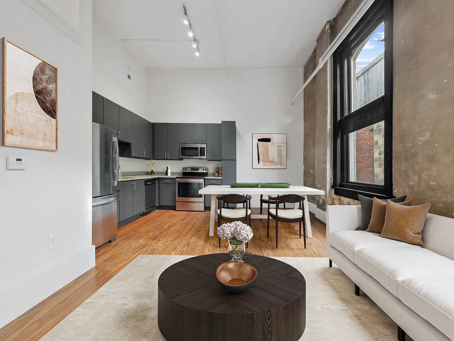 The Lamar Lofts — Photo 2