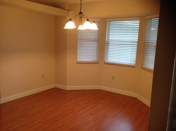 5th image of 7262 N Galt Pt