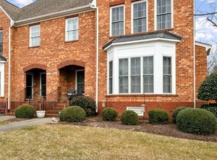 382 Emily Dickinson N, Newport News, VA 23606