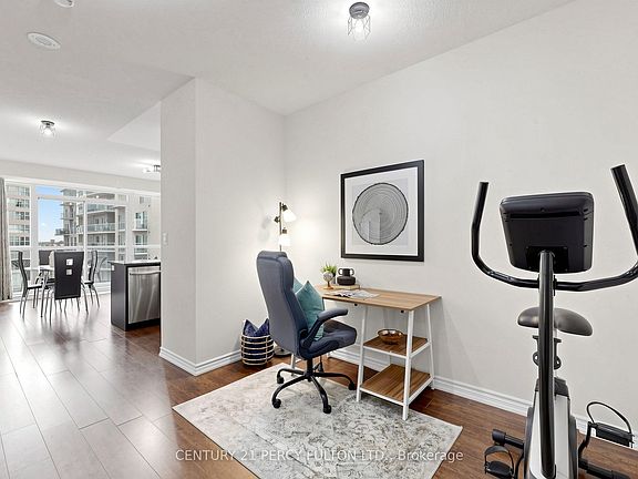 5th image of 1328 Birchmount Rd #802