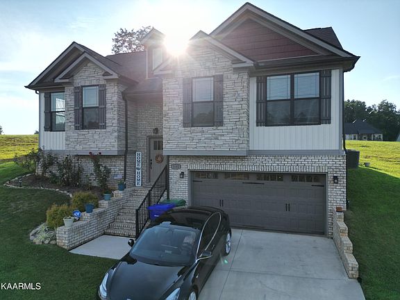 2nd image of 3182 Bridgewater Blvd