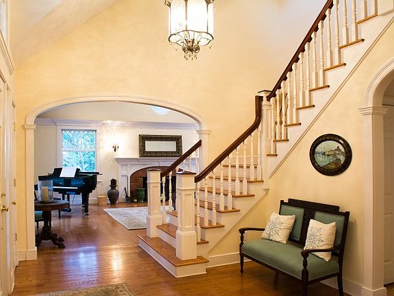 4th image of 6 Fairlea Ct