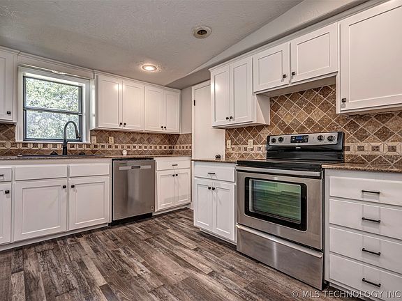 4th image of 4412 E Grandstaff