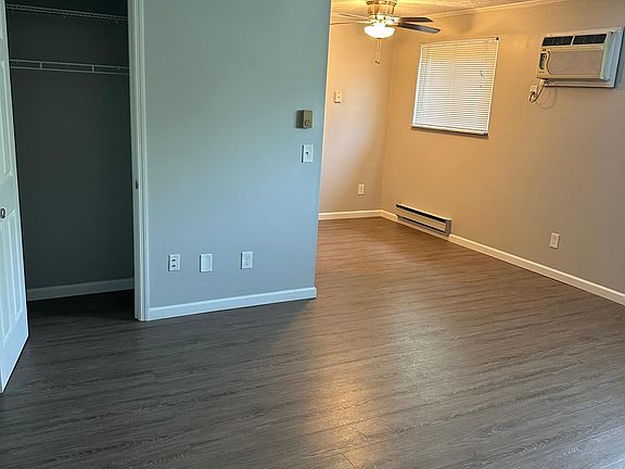 3rd image of 822 Clough Pike APT 12