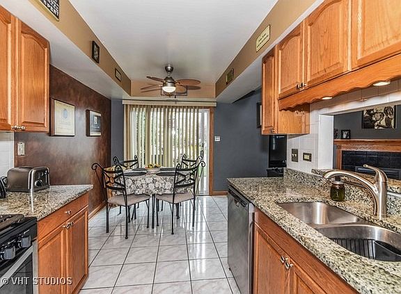 5th image of 17042 Circle Dr W