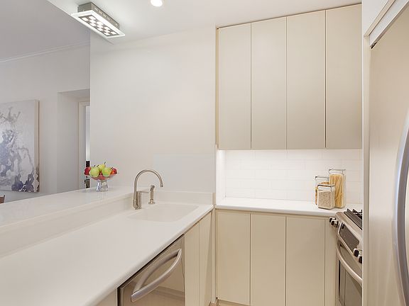 2nd image of 530 E 76th St APT 26E