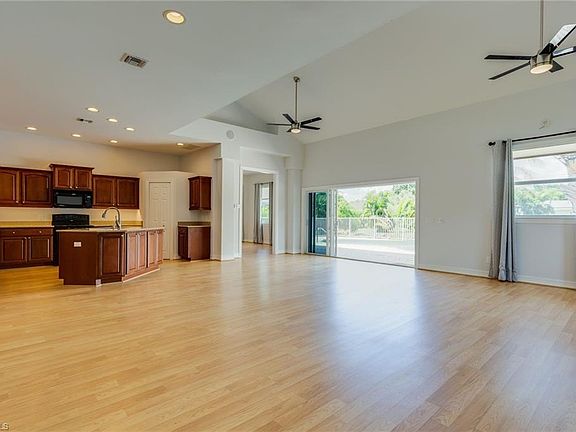 4th image of 3520 Gulf Harbor Ct