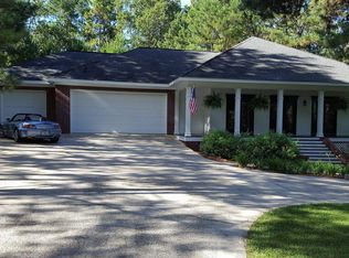 11 Meadowview Ln, Sumrall, MS 39482