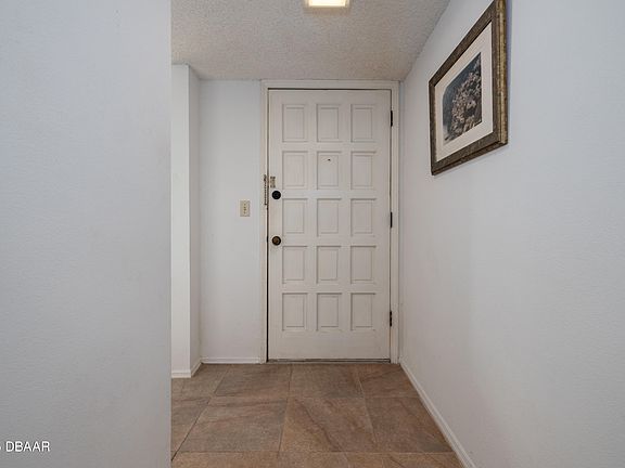 4th image of 20 Tomoka Ave #1100