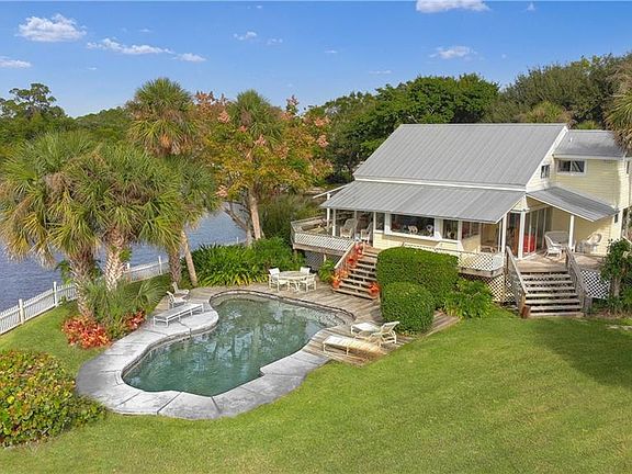 2nd image of 5558 SW Anhinga Ave