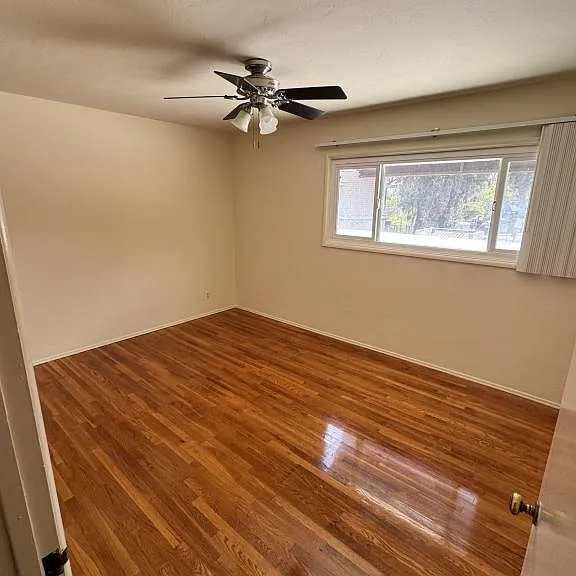 5090 College Ave — Photo 7