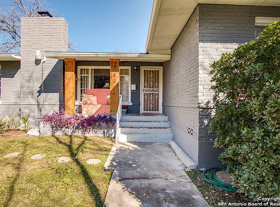 3rd image of 163 Cromwell Dr