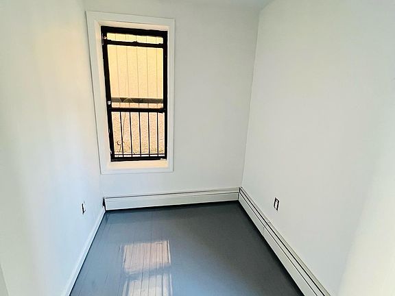 4th image of 2864 W 15th St #C