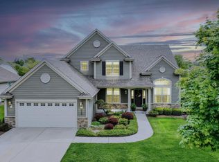 3523 Fiddlers Creek Dr, Waukesha, WI 53188