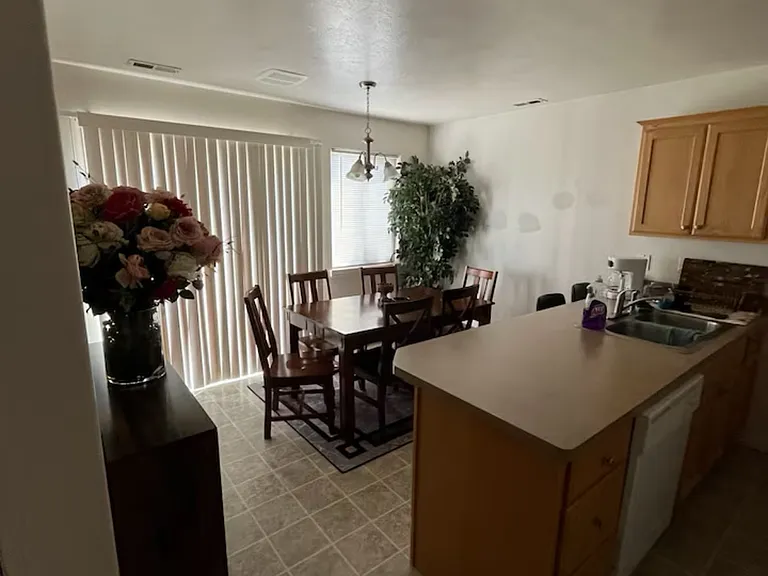 1602 N Stevens Dr #B — Photo 3