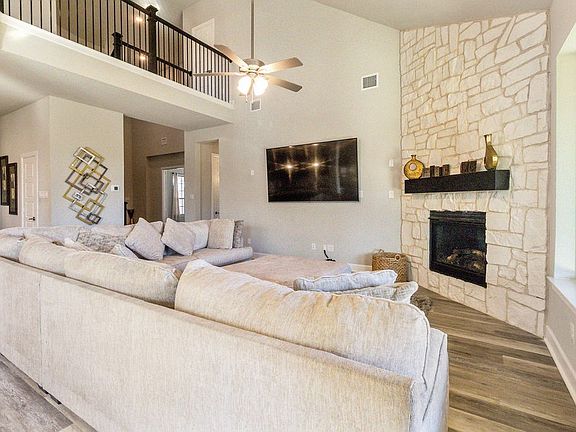 2nd image of 2711 Trinity Ridge St