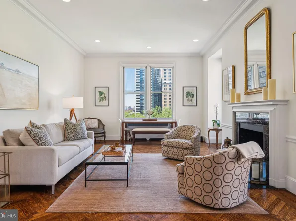 237 S 18th St APT 9A, Philadelphia, PA 19103